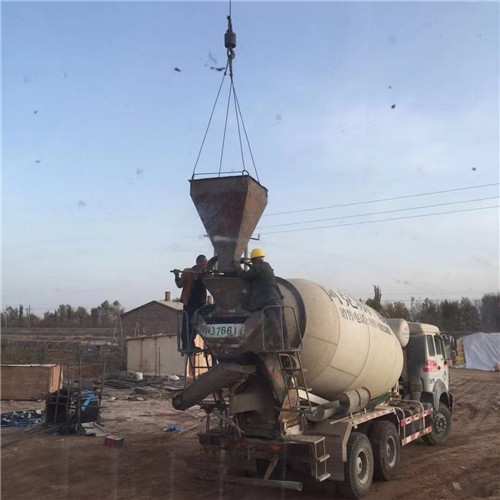 阿里“精准瞄准”—— 吊车的 “定位导航” 技术